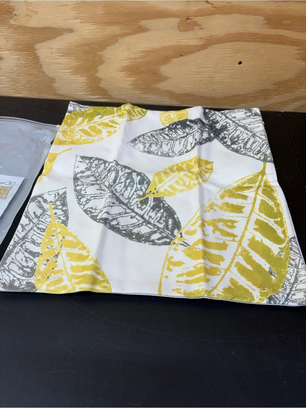 Set of 2 MRNIU pillow covers 18”x18” new